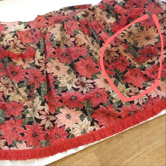 Retro Vintage Poinsettia Kitchen Apron - Picture 3 of 7